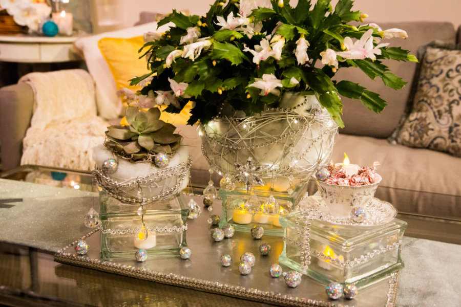 Shirley Bovshow S Fire Ice Holiday Living Centerpiece Home