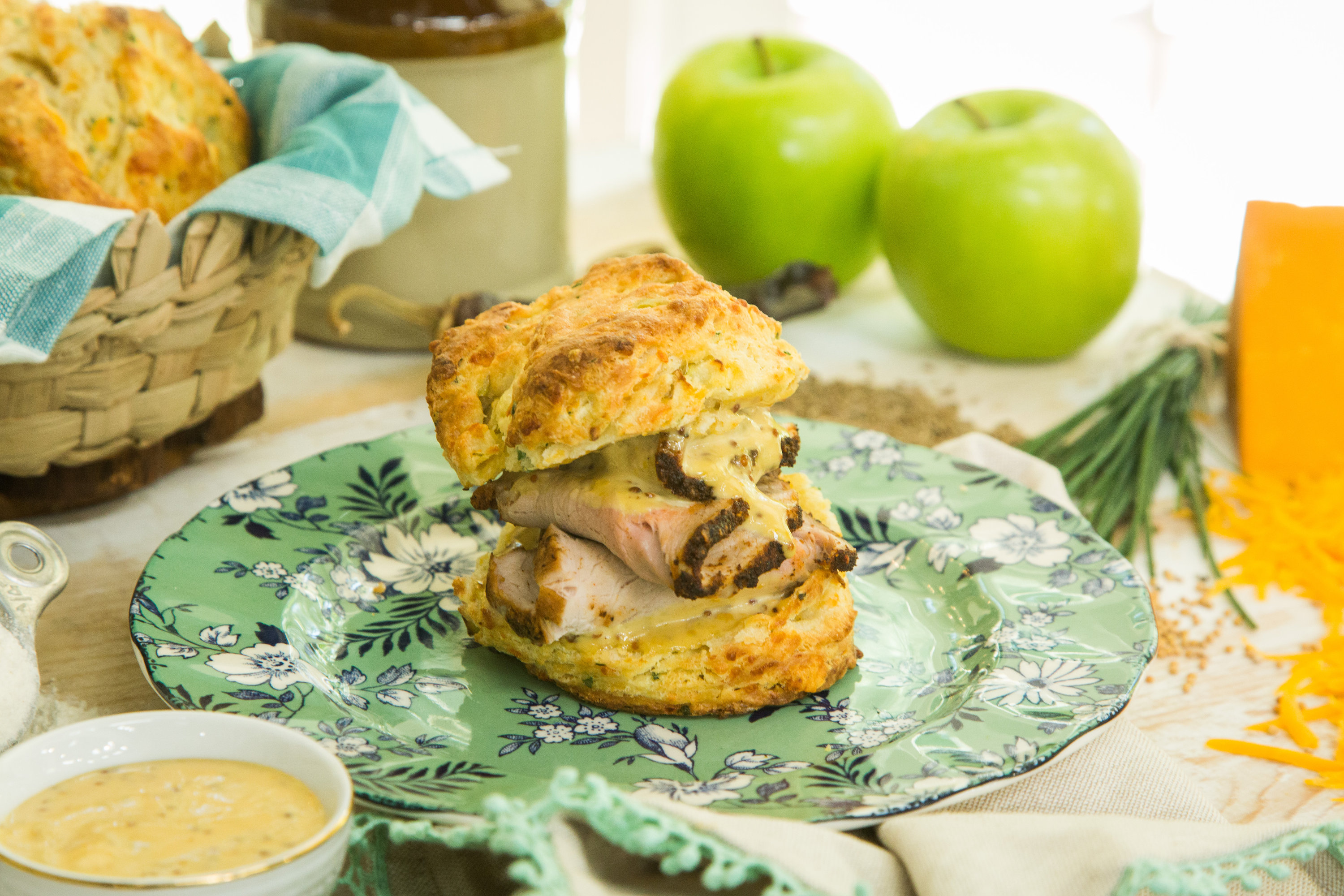 Recipes - Home & Family: Spicy Roasted Pork Loin 