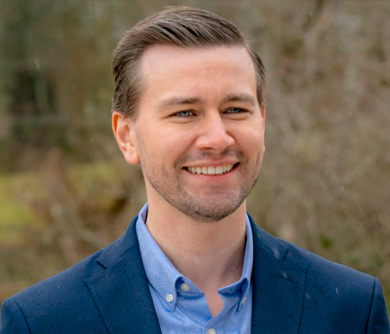 Torrance Coombs as Daniel on Royally Ever After | Hallmark Channel