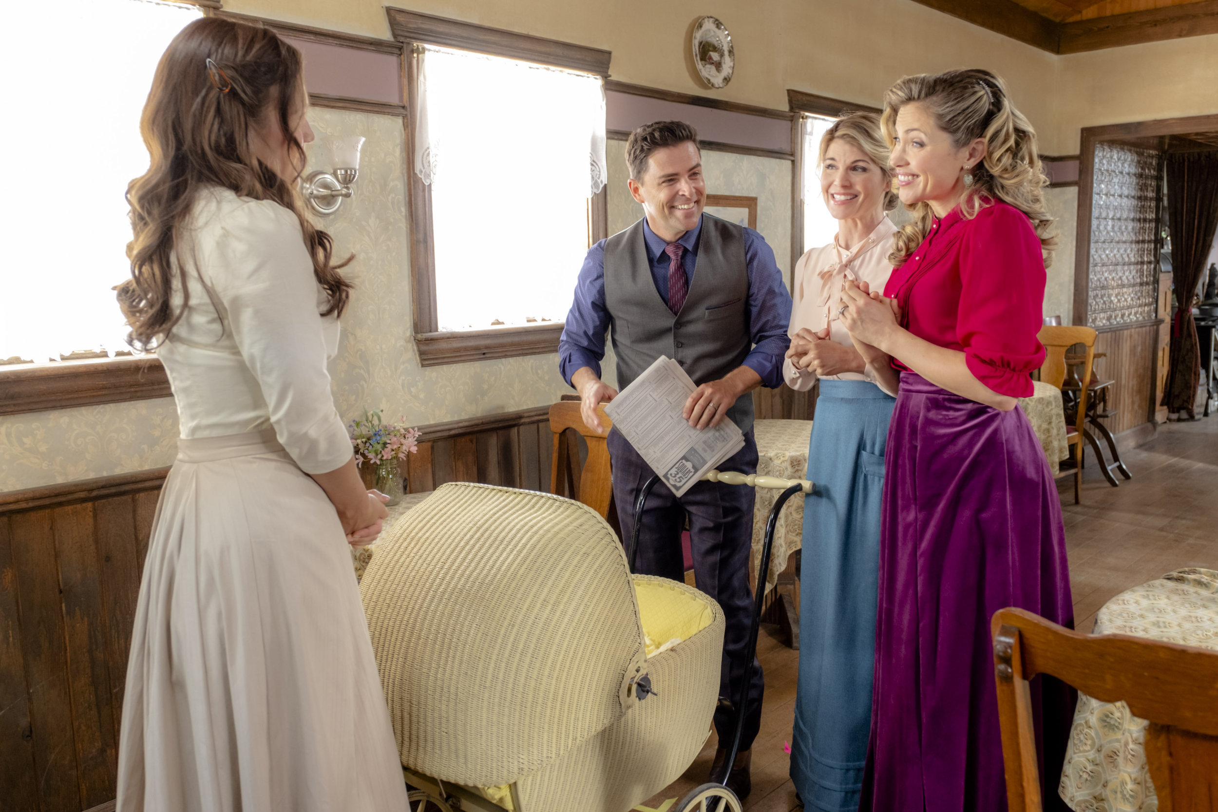 When Calls The Heart Saison 9 Photos - When Calls the Heart - The Queen of Hearts - 9
